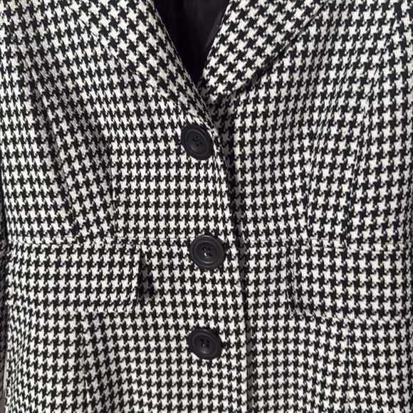 Isabella Black and White Houndstooth Blazer lightweight size 8 - Picture 3 of 4